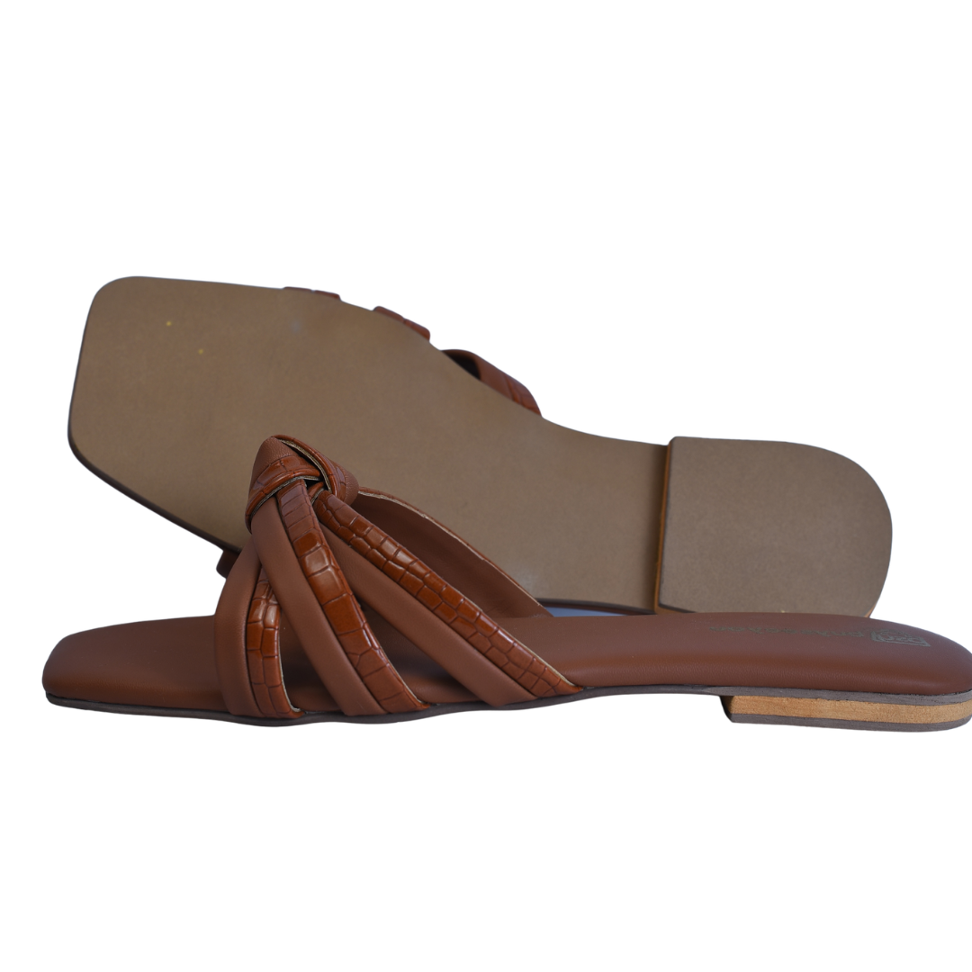 Flat heel sandal with premium quality