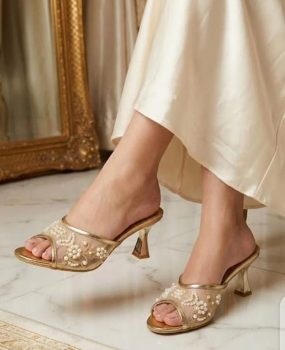 GOLDEN TRANSPARENT PEEP-TOE HEELED SANDALS